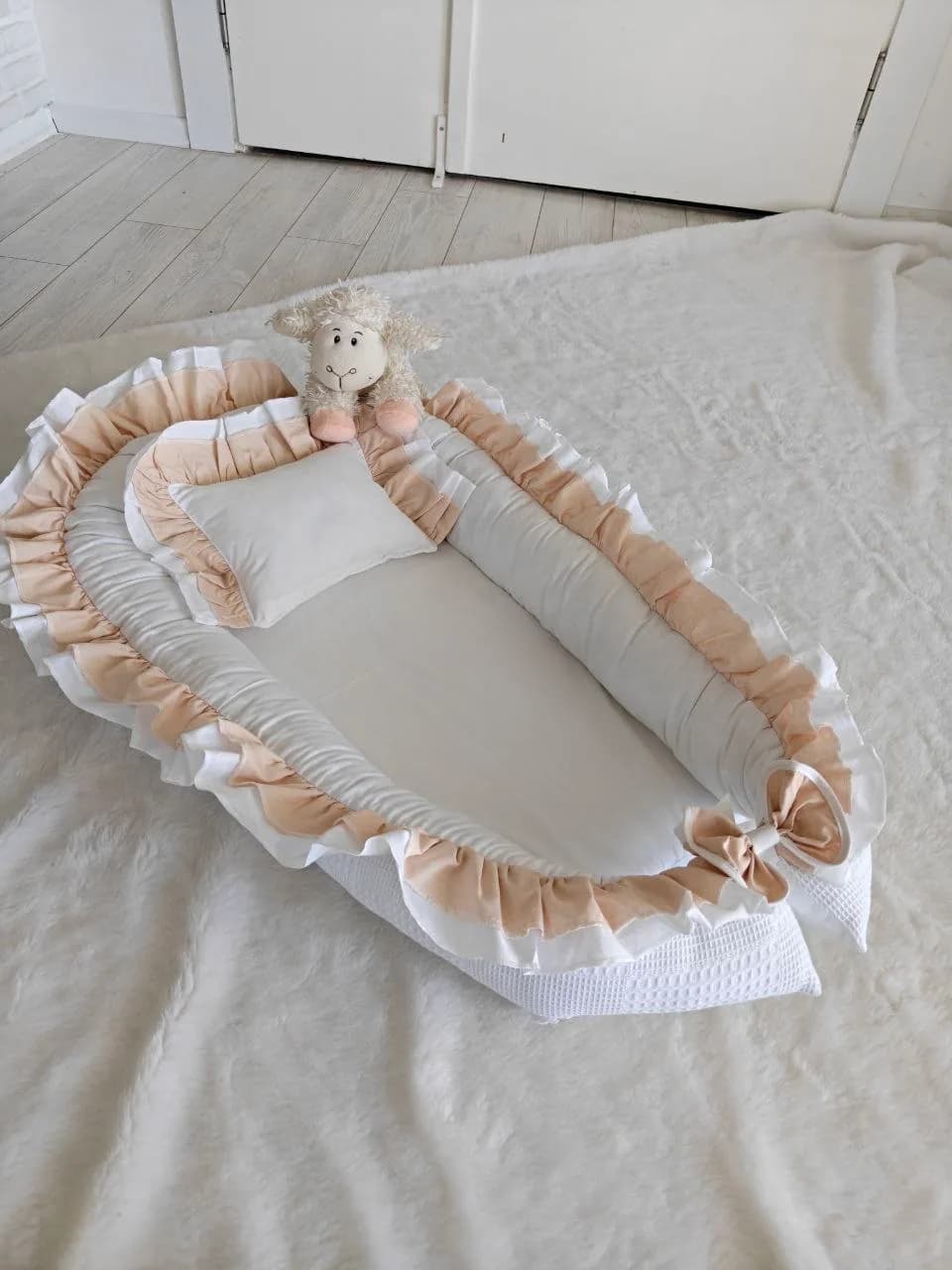 Krem Fırfırlı Pike ve Dantelli BabyNest Seti