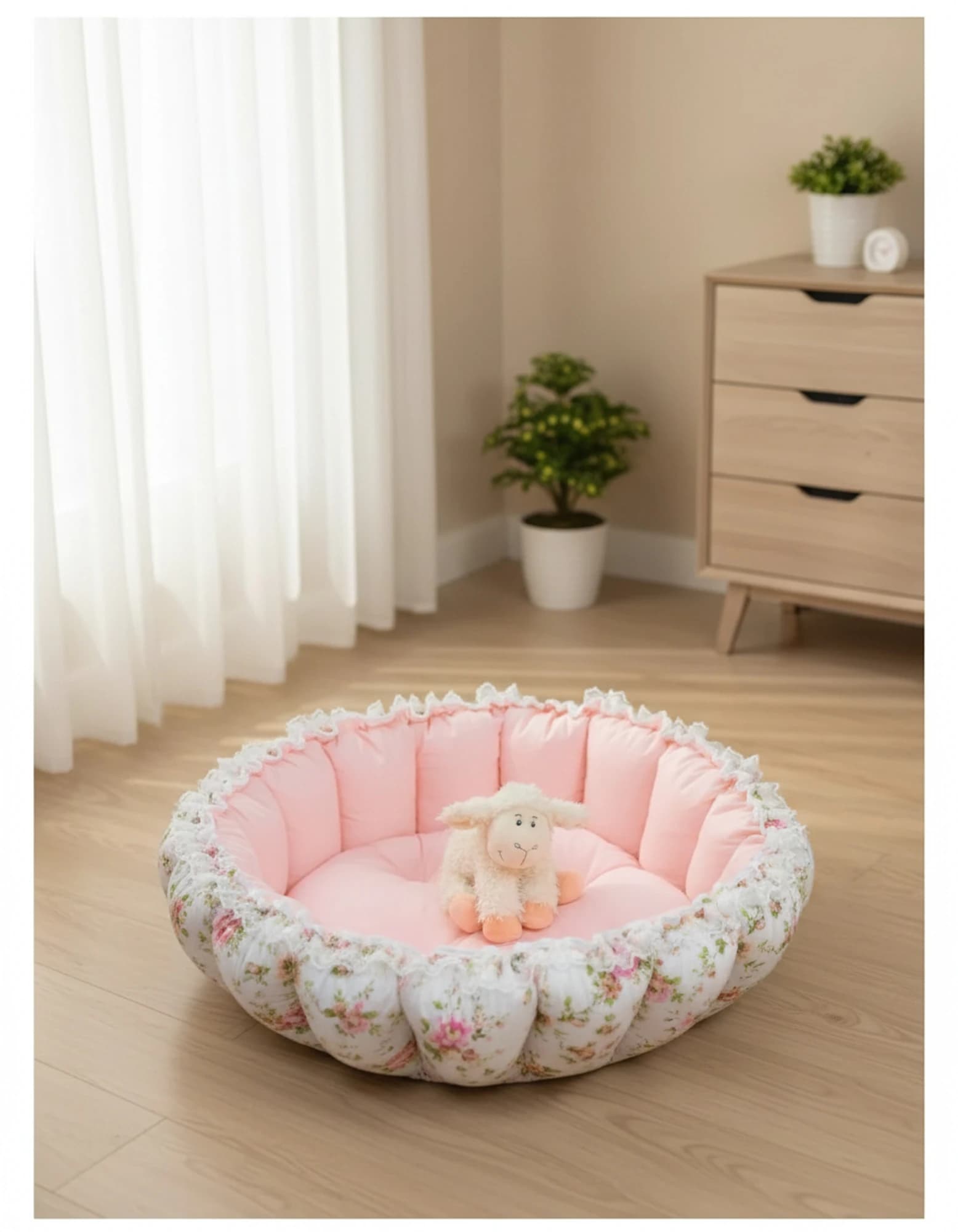 Oyun Minderi Toz pembe ve çiçekli
