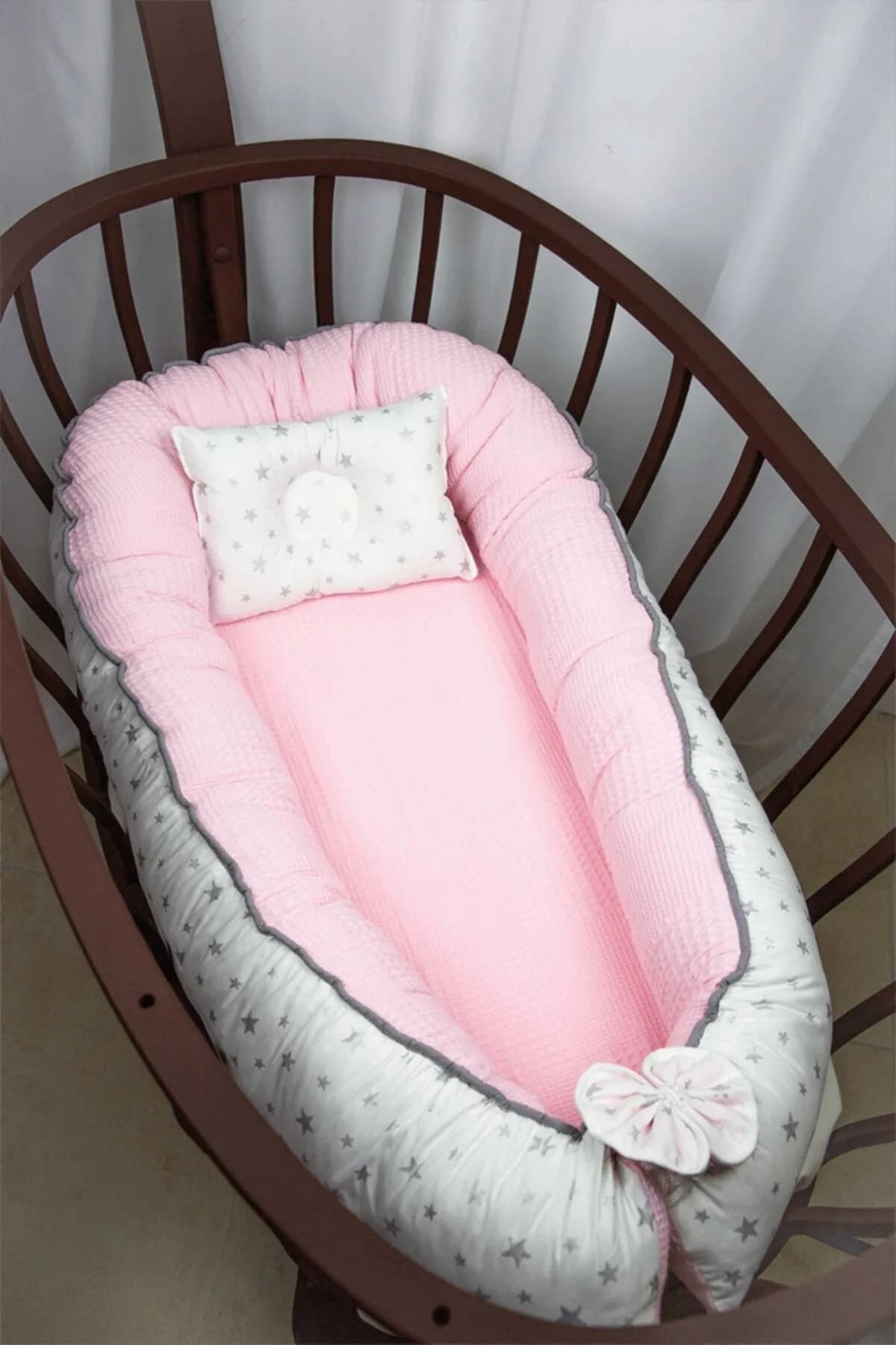 Yatak Ve Ortopedik Yastik Pembe Pikeli Kumas Ve Gri Yildiz BabyNest