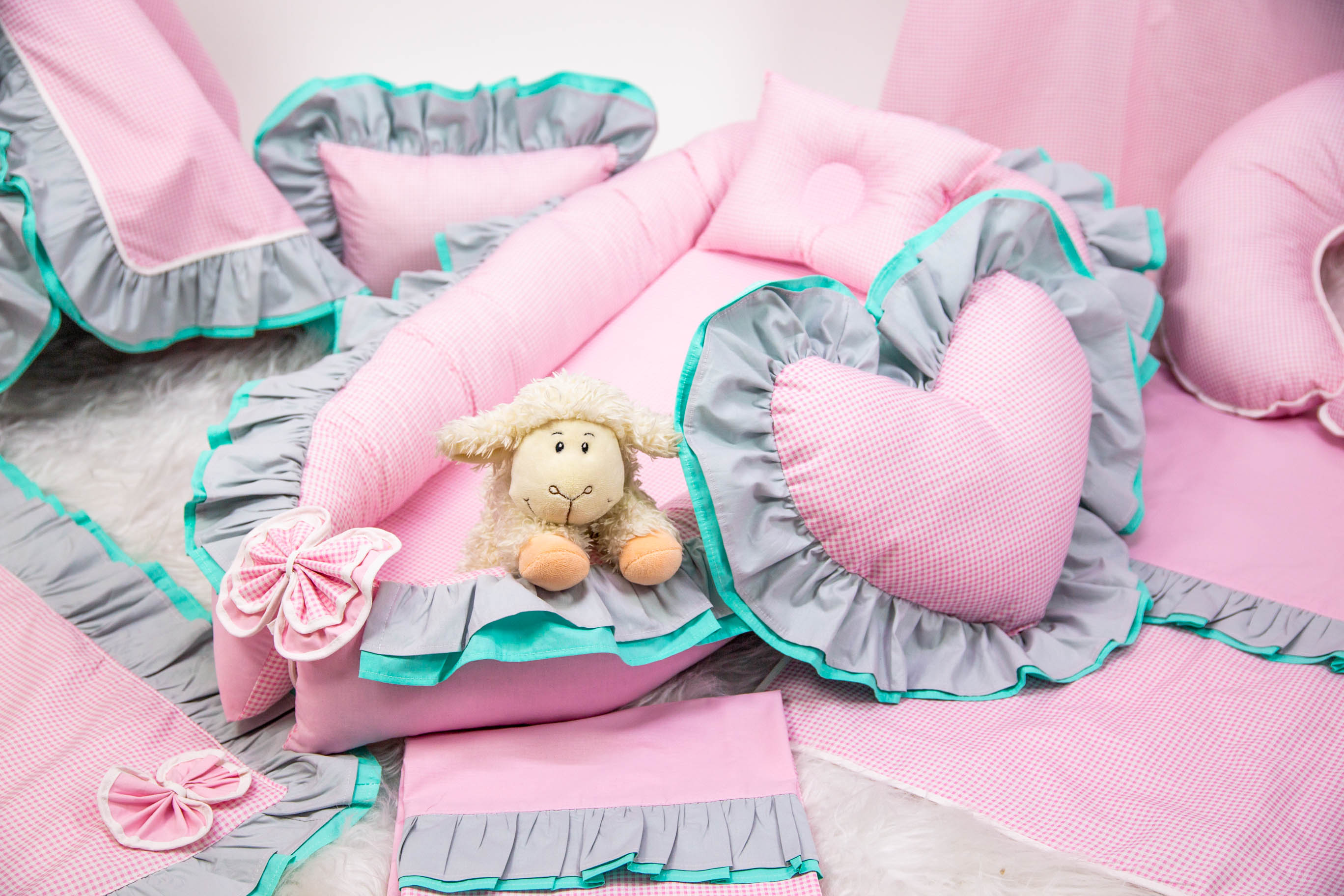 Babynest Full 10 Parça Seti Ekoseli Çift Kat Fırfırlı Şeker Model