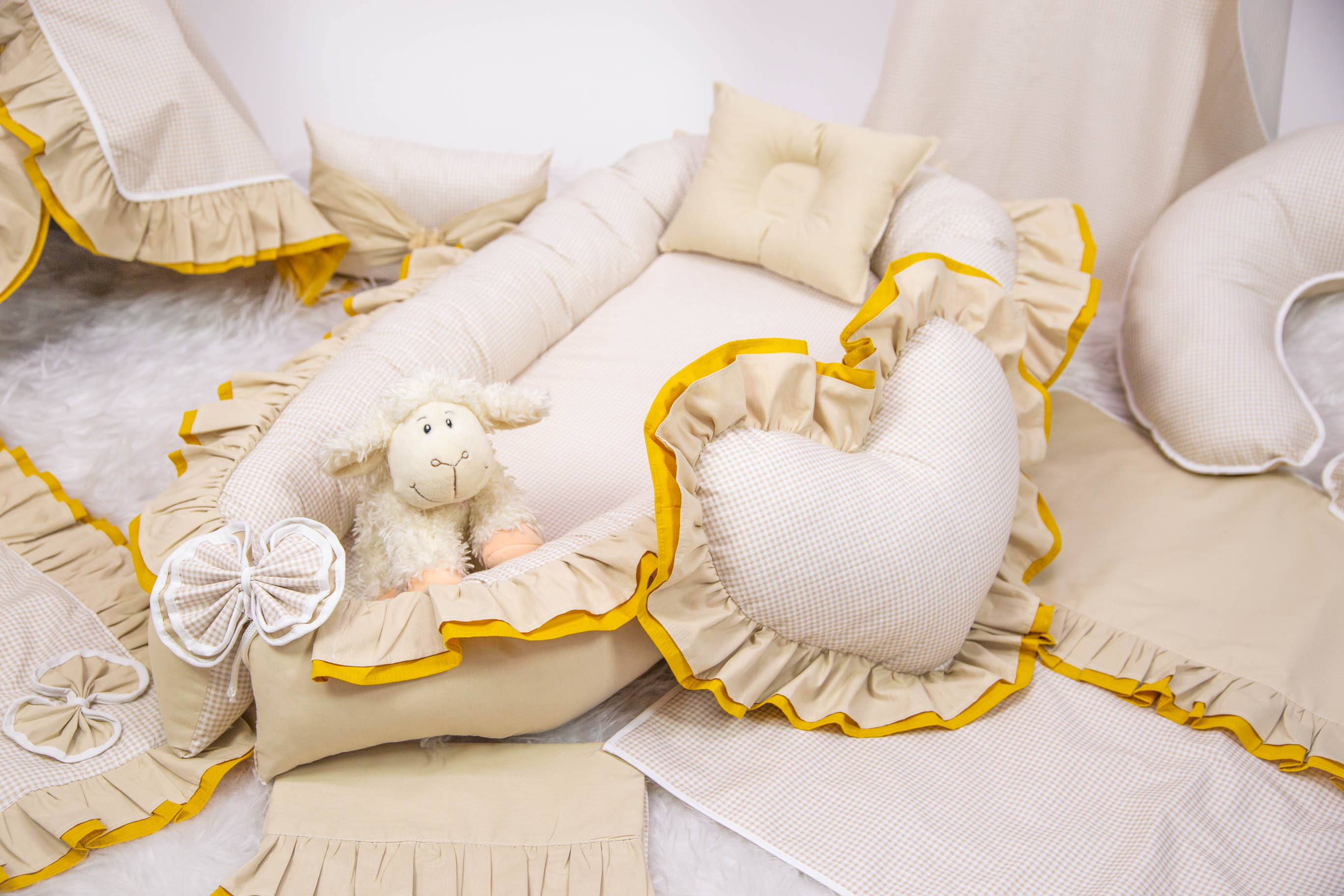 Babynest Full10 Parça Seti Ekoseli  Çift Kat Fırfırlı Karamel Model