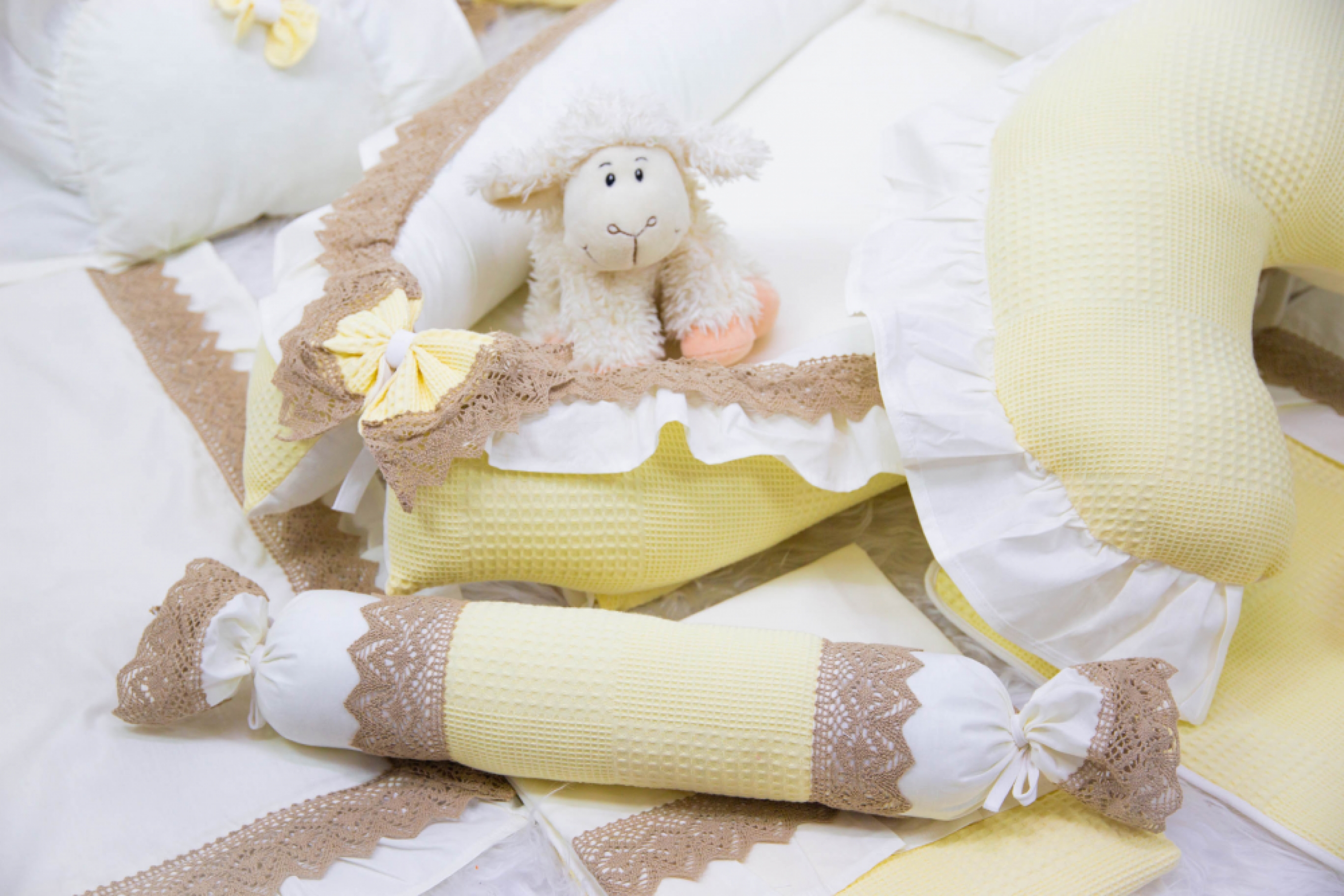 Babynest Full 11 Parça Seti Sarı Renk Pike&dantel