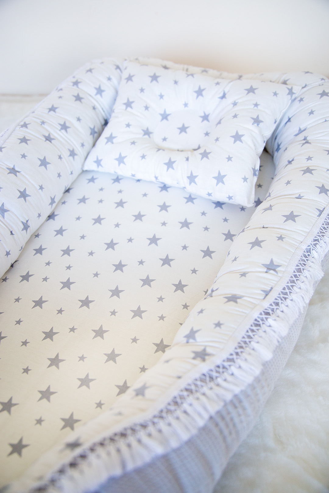Babynest Gri Yıldız Ve Pikeli