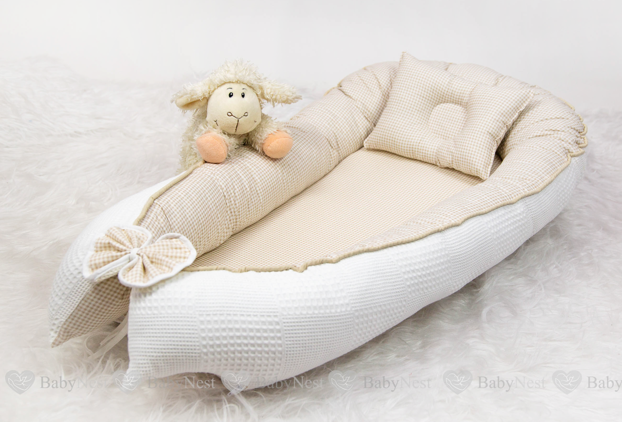 Babynest Beyaz Pike Ve Krem Ekose