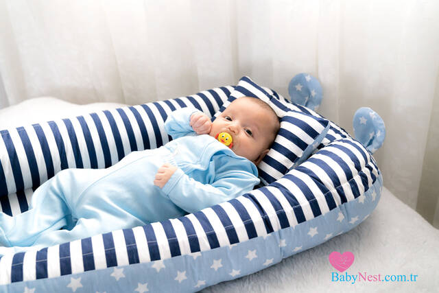 BabyNest Mavi Yıldız ve Lacivert Çizgili Kulaklı