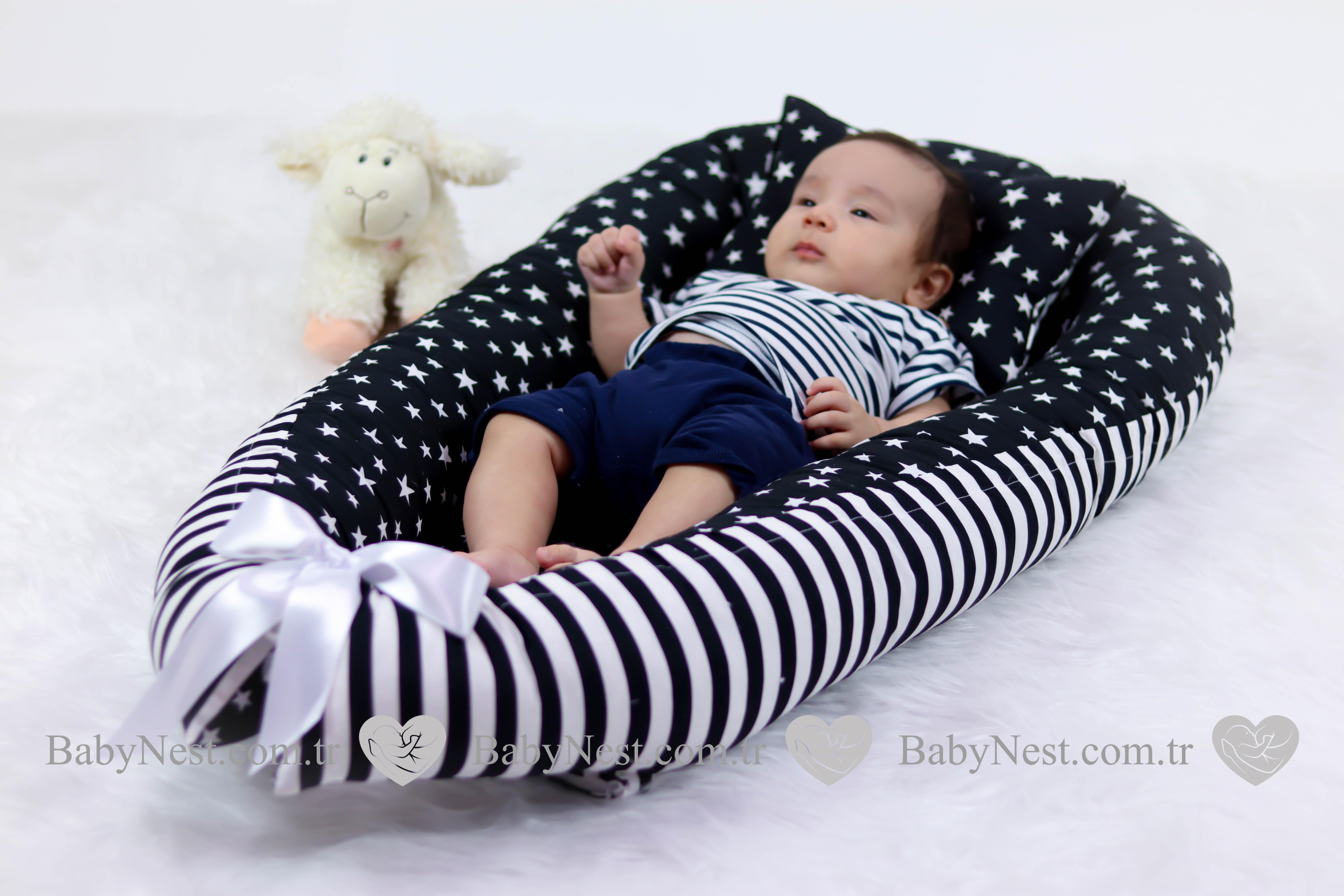 Babynest Siyah Zikzak Ve Yıldızlı
