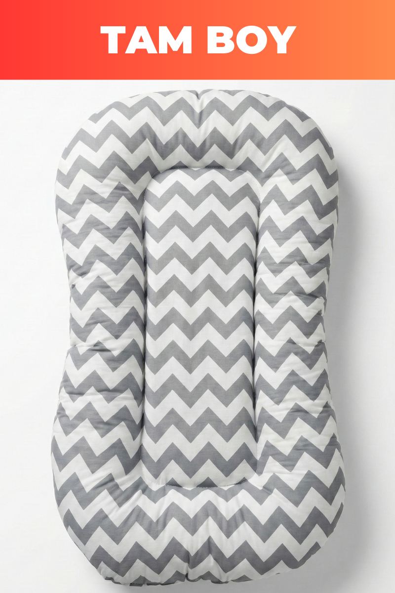 Organik Pamuk Yeni Doğan Baby Nest – Gri Zigzag Desenli – Nefes Alabilen, Anti-Alerjik, Taşınabilir & Beşik İçi Kullanıma Uygun