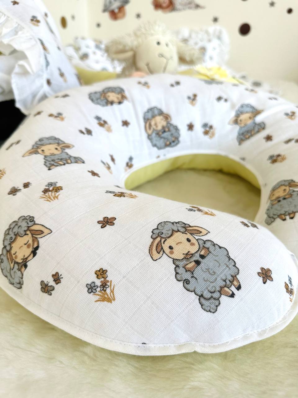 Emzirme Yastığı Destek Minderi Kuzu Desenli Müslin +poplin